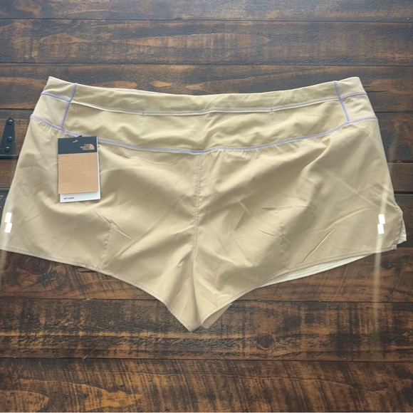 The North Face Women's Shorts XXL NWT - Picture 6 of 9